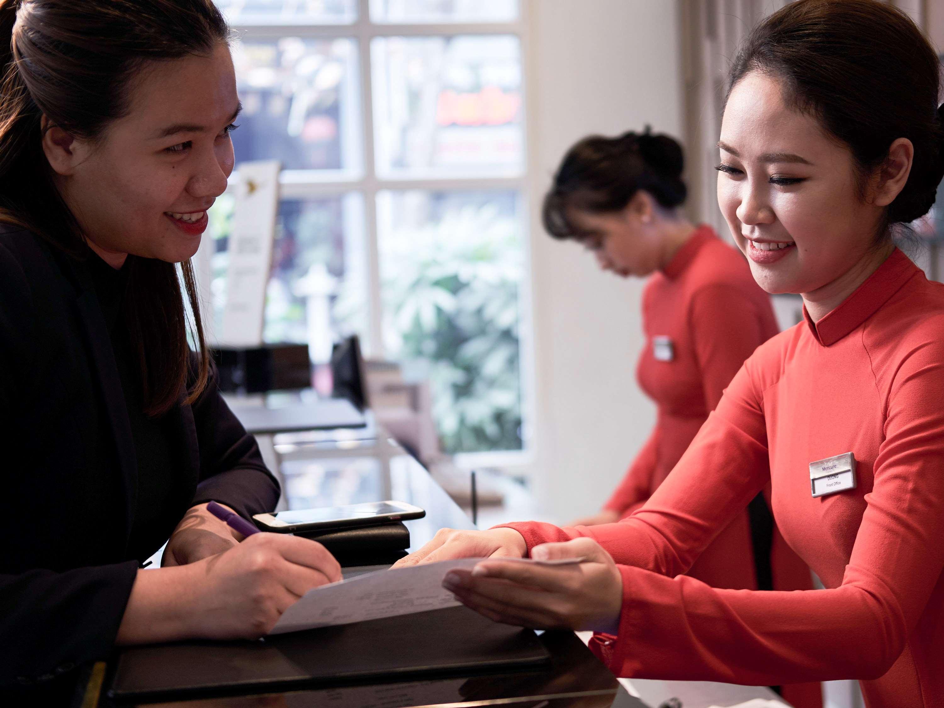 Mercure Hanoi La Gare Hotel Екстер'єр фото