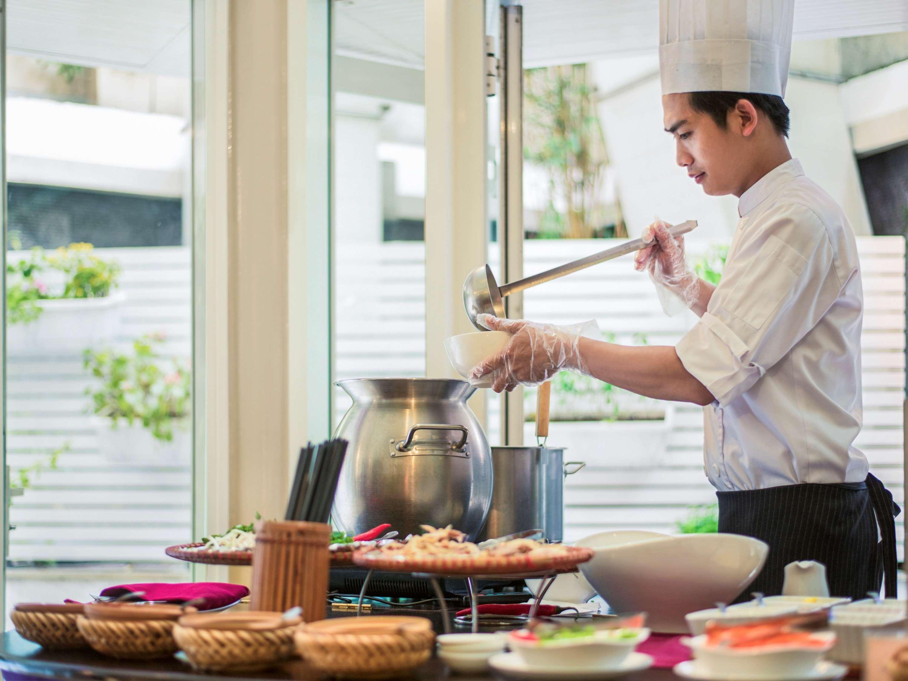 Mercure Hanoi La Gare Hotel Екстер'єр фото